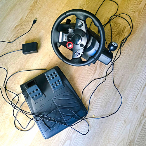 Logitech driving force set - logitech,
