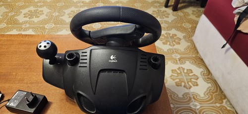 Volante logitech driving - volante,